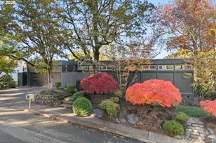 925 Holiday Ct S, Salem, OR 97302 - Photo 3