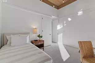 925 Holiday Ct S, Salem, OR 97302 - Photo 37