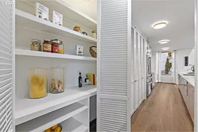 925 Holiday Ct S, Salem, OR 97302 - Photo 27