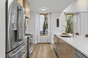 925 Holiday Ct S, Salem, OR 97302 - Photo 25