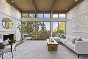 925 Holiday Ct S, Salem, OR 97302 - Photo 9