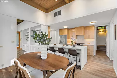 925 Holiday Ct S, Salem, OR 97302 - Photo 17