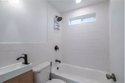 1385 Waller St, Salem, OR 97302 - Photo 17