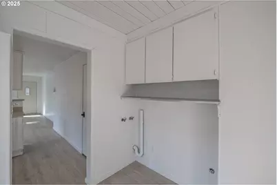 1385 Waller St, Salem, OR 97302 - Photo 27