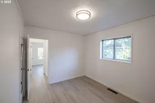 1385 Waller St, Salem, OR 97302 - Photo 15