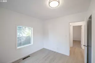 1385 Waller St, Salem, OR 97302 - Photo 13