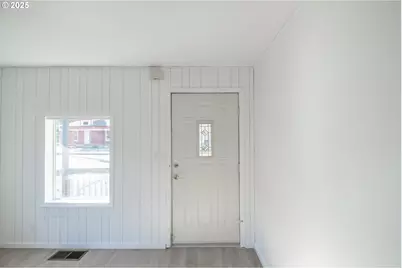 1385 Waller St, Salem, OR 97302 - Photo 5