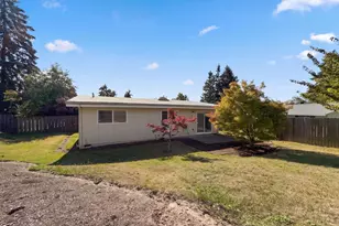 19495 SW Southview St, Beaverton, OR 97078 - Photo 11