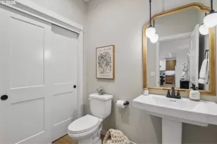 2031 E 9th St, La Center, WA 98629 - Photo 23