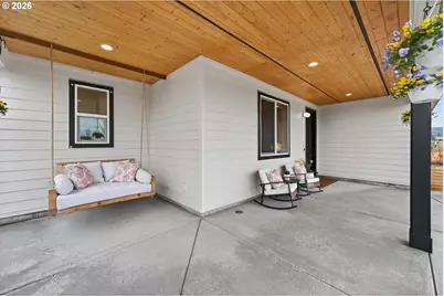 2031 E 9th St, La Center, WA 98629 - Photo 5