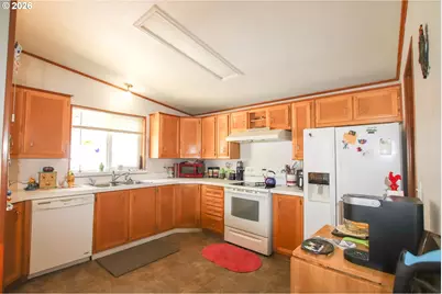 85049 Highway 101, Florence, OR 97439 - Photo 11
