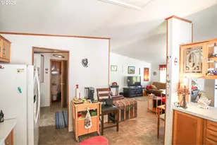 85049 Hwy 101, Florence, OR 97439 - Photo 11