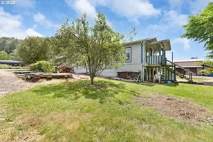 8730 Old Hwy 99, Roseburg, OR 97470 - Photo 29