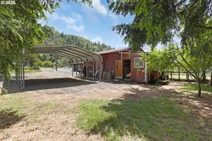 8730 Old Hwy 99, Roseburg, OR 97470 - Photo 35