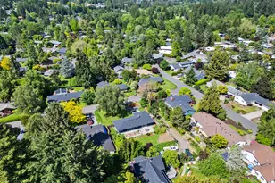 8850 SW Rambler Ln, Portland, OR 97223 - Photo 35