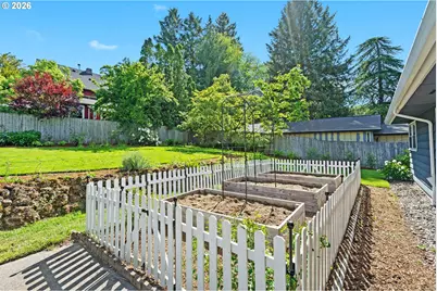 8850 SW Rambler Ln, Portland, OR 97223 - Photo 29