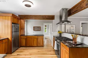 9210 N Allegheny Ave, Portland, OR 97203 - Photo 13