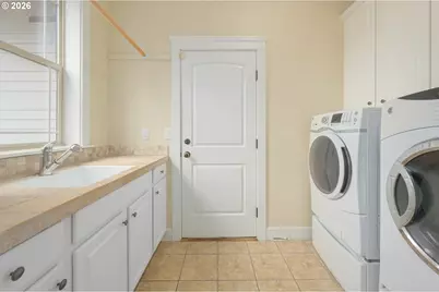 1862 E 43rd Ave, Eugene, OR 97405 - Photo 23