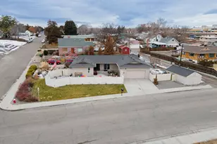 585 S Park Blvd, Ontario, OR 97914 - Photo 3