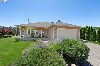 3721 Colonial Rd, Roseburg, OR 97471 - Photo 5