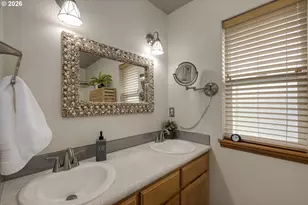 1450 NE Kerry Ct, McMinnville, OR 97128 - Photo 21