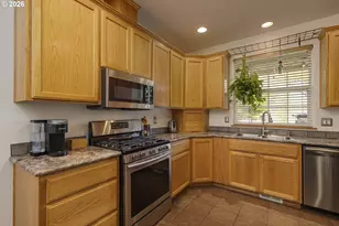 1450 NE Kerry Ct, McMinnville, OR 97128 - Photo 11