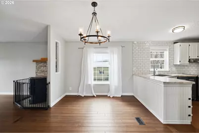 501 NW 3rd St, Dufur, OR 97021 - Photo 11