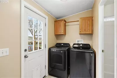 501 NW 3rd St, Dufur, OR 97021 - Photo 25