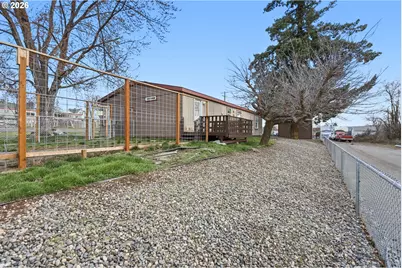 501 NW 3rd St, Dufur, OR 97021 - Photo 5