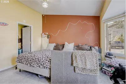 230 SW 22nd St, Troutdale, OR 97060 - Photo 17