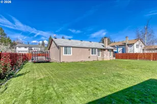 230 SW 22nd St, Troutdale, OR 97060 - Photo 29