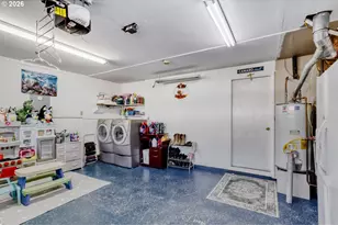 230 SW 22nd St, Troutdale, OR 97060 - Photo 25