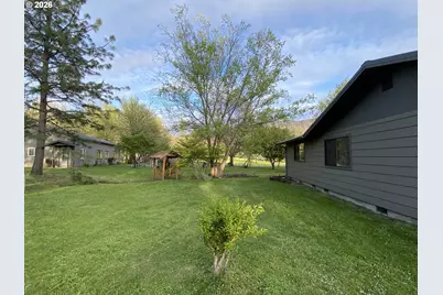 215 Kennaday Ln, Glide, OR 97447 - Photo 35