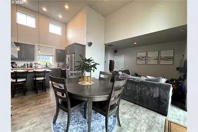 1864 John Muir Cir, Salem, OR 97302 - Photo 7