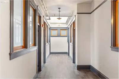 8212 N Denver Ave, Portland, OR 97217 - Photo 27