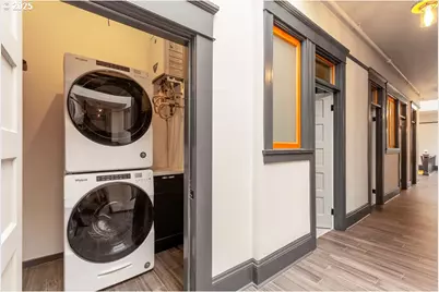 8212 N Denver Ave, Portland, OR 97217 - Photo 23