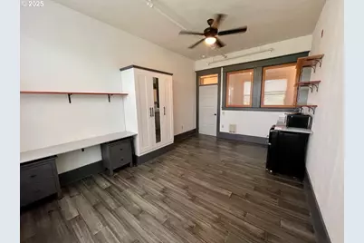 8212 N Denver Ave, Portland, OR 97217 - Photo 11