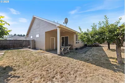 1368 SE Barberry Ave, Dallas, OR 97338 - Photo 35