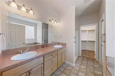 1368 SE Barberry Ave, Dallas, OR 97338 - Photo 13