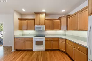 1368 SE Barberry Ave, Dallas, OR 97338 - Photo 9