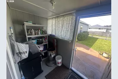 2063 Alder Ave, Reedsport, OR 97467 - Photo 13