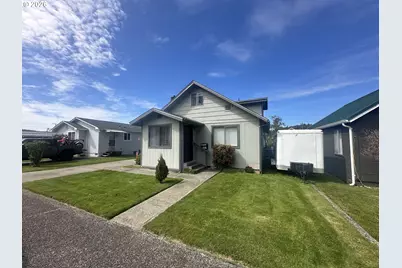 2063 Alder Ave, Reedsport, OR 97467 - Photo 27