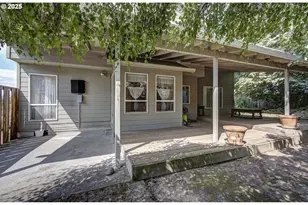 1758 NW 18th Ct, Gresham, OR 97030 - Photo 39