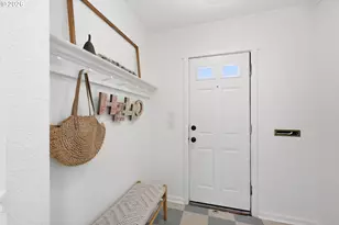 2459 Miami Ln, Eugene, OR 97403 - Photo 3
