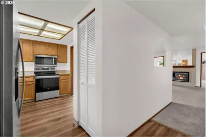 2406 SE Balboa Dr, Vancouver, WA 98683 - Photo 9