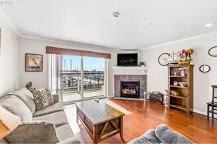 890 SE Bay Blvd., Newport, OR 97365 - Photo 11