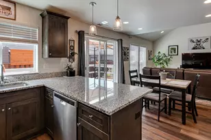 1875 SE Blueberry St, Dallas, OR 97338 - Photo 13