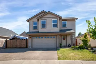 1875 SE Blueberry St, Dallas, OR 97338 - Photo 3