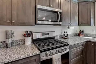 1875 SE Blueberry St, Dallas, OR 97338 - Photo 11