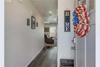 1875 SE Blueberry St, Dallas, OR 97338 - Photo 5